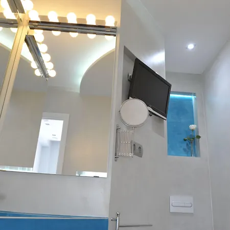 Gaudint Barcelona Suites-2